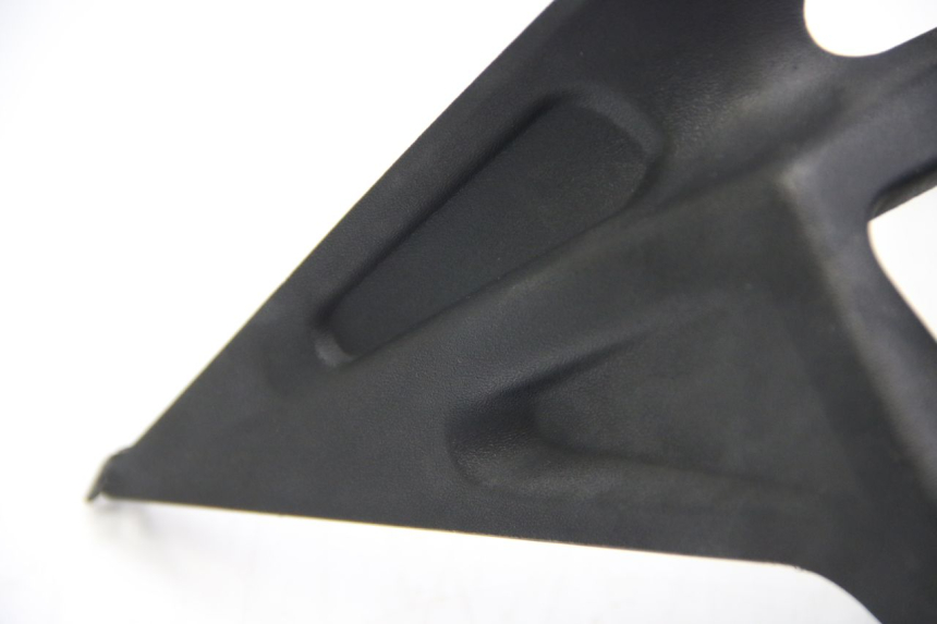 photo de BAVETTE ARRIERE GILERA RUNNER SP 50 (2009 - 2017) - Gros plan technique