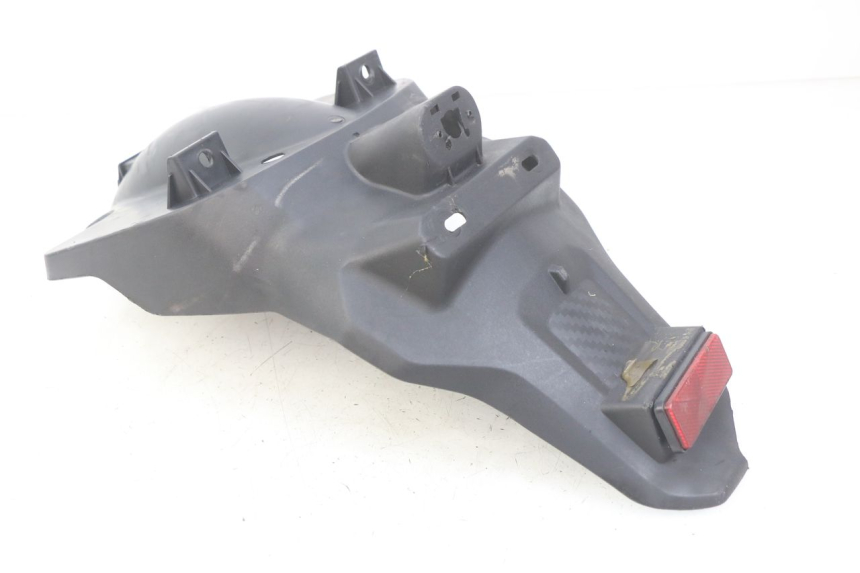 photo de BAVETTE ARRIERE LVNENG S5 1 (2019 - 2023) - Gros plan technique