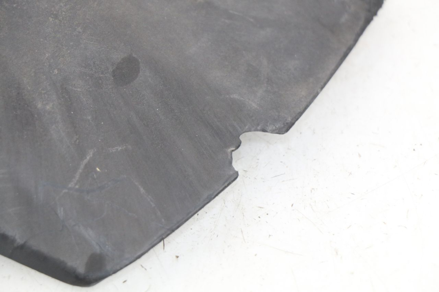 photo de BAVETTE ARRIERE HONDA SCV LEAD 100 (2003 - 2007) - Points de fixation