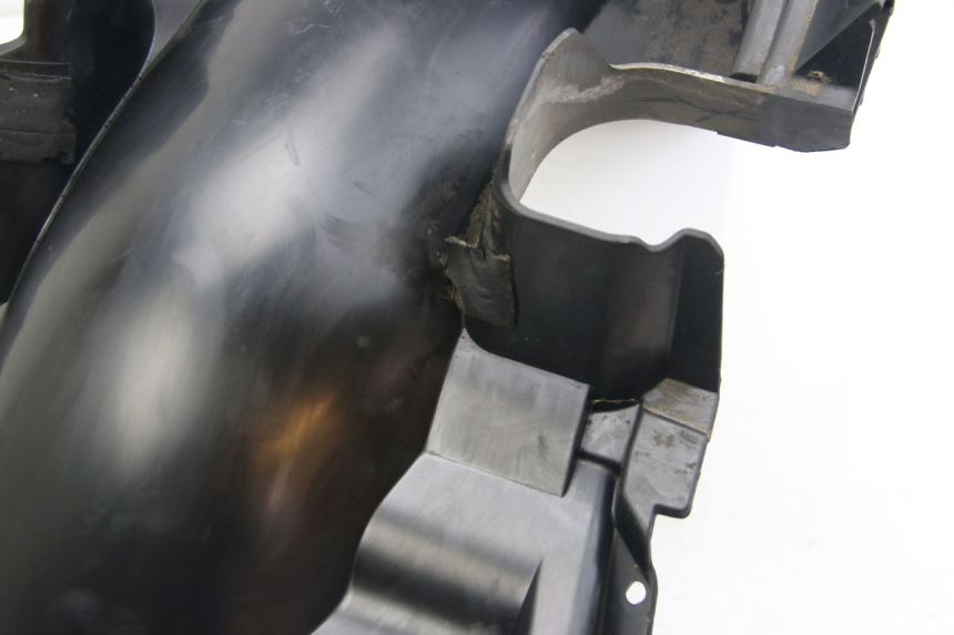 photo de BAVETTE ARRIERE SUZUKI SIXTEEN 125 (2008 - 2010) - Inspection visuelle