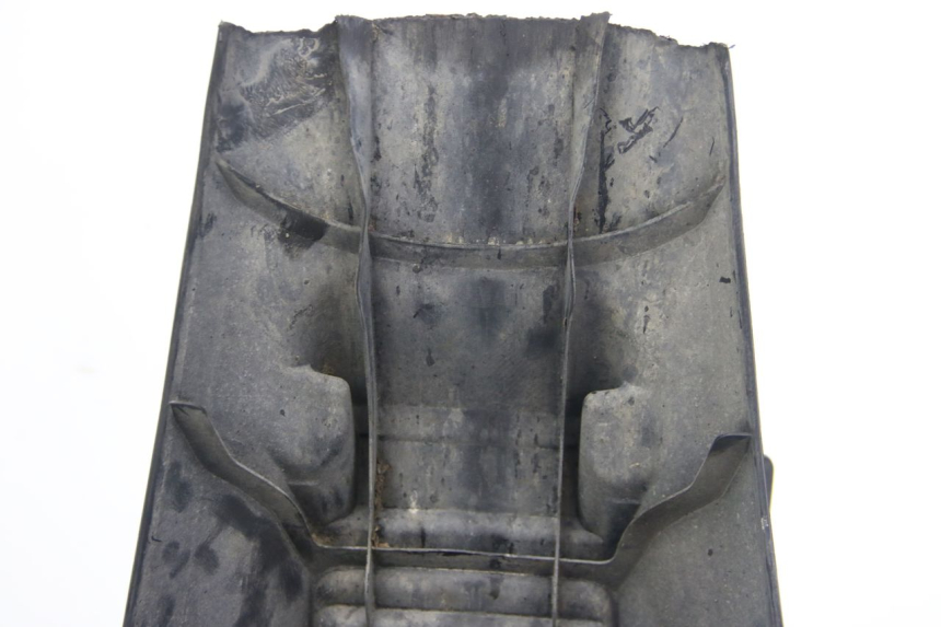 photo de BAVETTE ARRIERE SUZUKI SIXTEEN 125 (2008 - 2010) - Aperçu profil