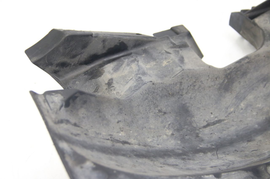 photo de BAVETTE ARRIERE SUZUKI SIXTEEN 125 (2008 - 2010) - Vue d’ensemble