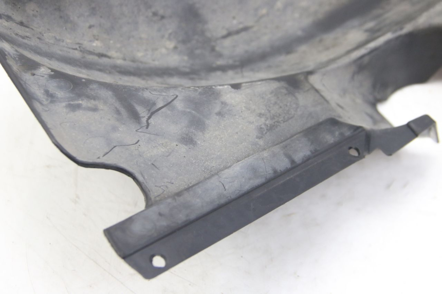 photo de BAVETTE ARRIERE SUZUKI SIXTEEN 125 (2008 - 2010) - Points de fixation