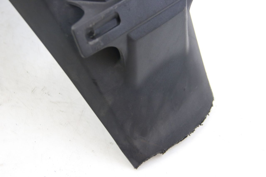 photo de BAVETTE ARRIERE SUZUKI SIXTEEN 125 (2008 - 2010) - Marquages et références