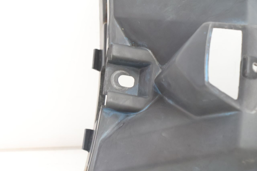 photo de BAVETTE ARRIERE KYMCO SUPER 8 2T 50 (2007 - 2013) - Gros plan technique