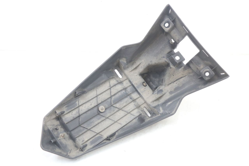 photo de BAVETTE ARRIERE KYMCO SUPER 8 125 (2008 - 2015) - Points de fixation