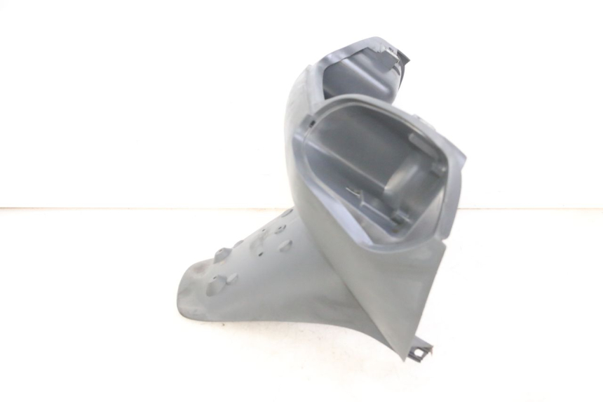 photo de BAVETTE ARRIERE PIAGGIO SUPER LX 125 (2000 - 2003) - Gros plan technique