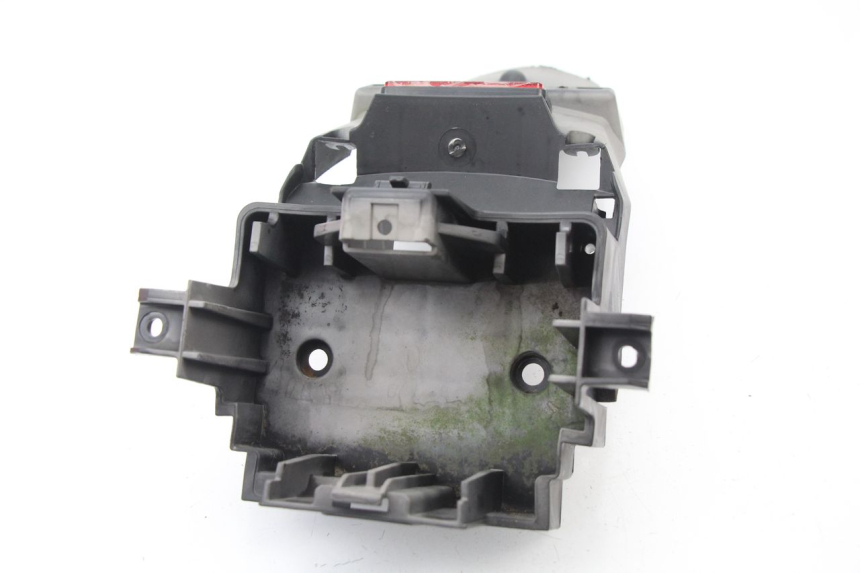 photo de BAVETTE ARRIERE SYM TONIK 125 (2010 - 2014) - Autre angle de vue