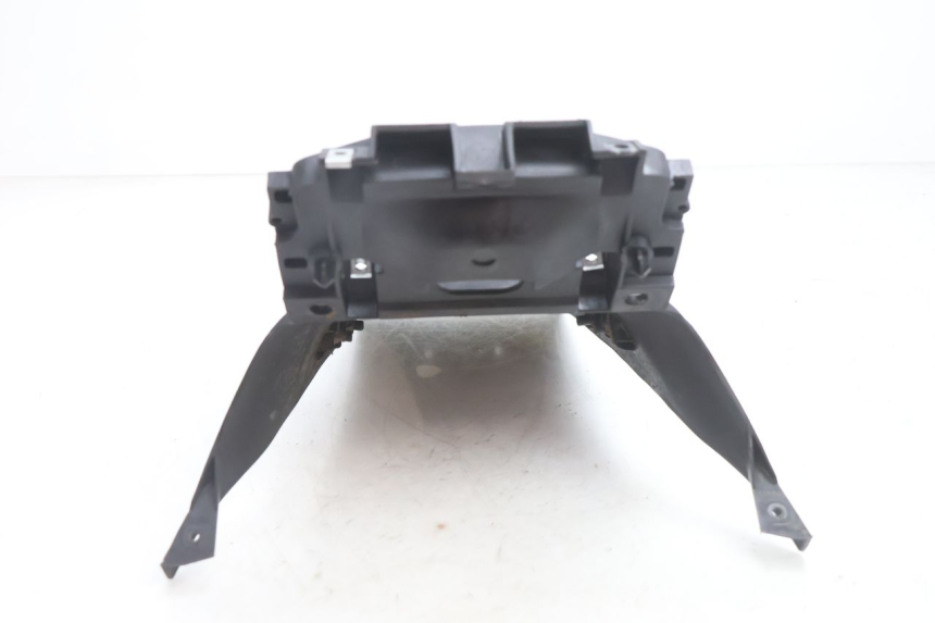 photo de BAVETTE ARRIERE PIAGGIO TYPHOON 50 (2000 - 2009) - Points de fixation