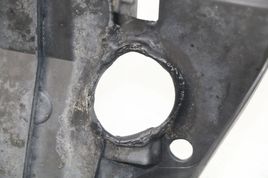 photo de BAVETTE ARRIERE PEUGEOT V-CLIC VCLIC 50 (2007 - 2013) - Zoom état d’usage