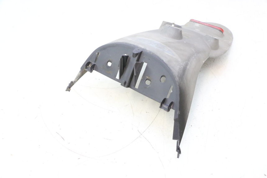 photo de BAVETTE ARRIERE PEUGEOT VIVACITY 50 (1998 - 2003) - Autre angle de vue