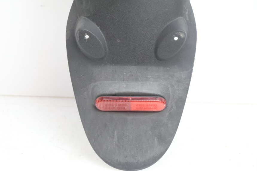 photo de BAVETTE ARRIERE PEUGEOT VIVACITY 50 (2004 - 2009) - Gros plan technique