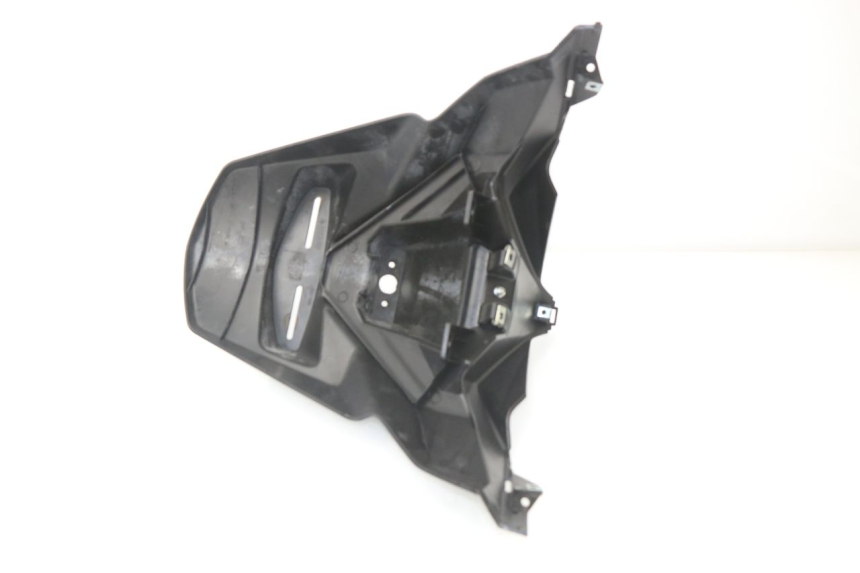 photo de BAVETTE ARRIERE YAMAHA XMAX X-MAX ABS 125 (2014 - 2016) - Zoom état d’usage