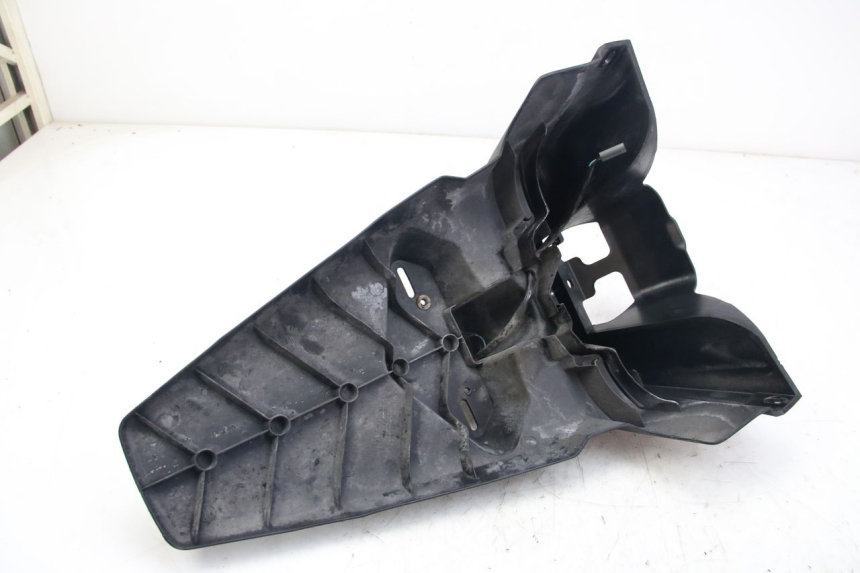 photo de BAVETTE ARRIERE YAMAHA XMAX X-MAX 125 (2006 - 2009) - État de surface