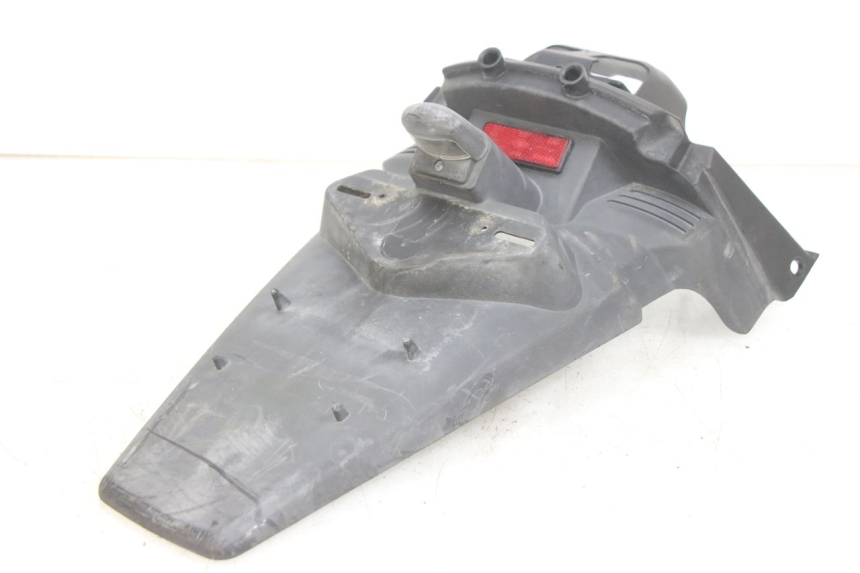 photo de BAVETTE ARRIERE YAMAHA X-MAX XMAX 250 (2006 - 2009) - Gros plan technique