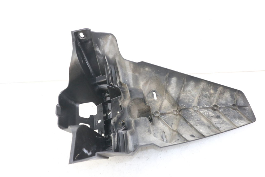photo de BAVETTE ARRIERE YAMAHA XMAX X-MAX 125 (2006 - 2009) - Détail de la pièce