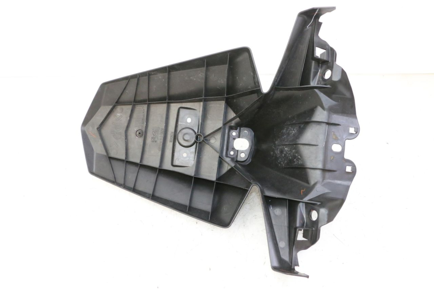 photo de BAVETTE ARRIERE YAMAHA XMAX X-MAX 125 (2021 - 2025) - Détail de la pièce