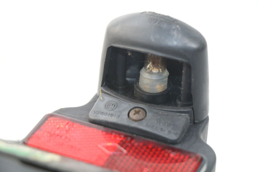 photo de BAVETTE ARRIERE YAMAHA YP MAJESTY 125 (2007 - 2010) - Détail de la pièce