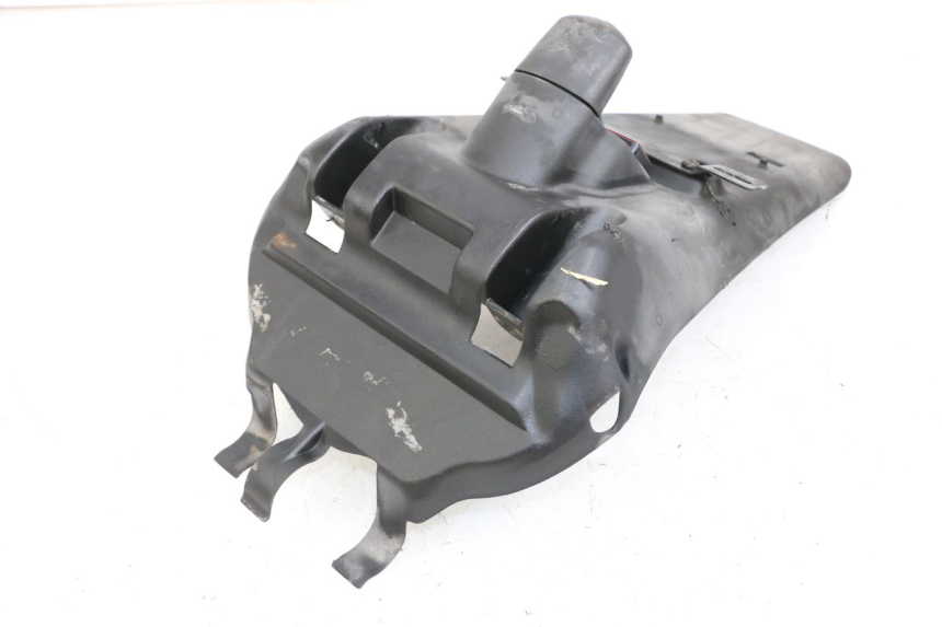 photo de BAVETTE ARRIERE YAMAHA YP MAJESTY 125 (2002 - 2006) - Zoom état d’usage