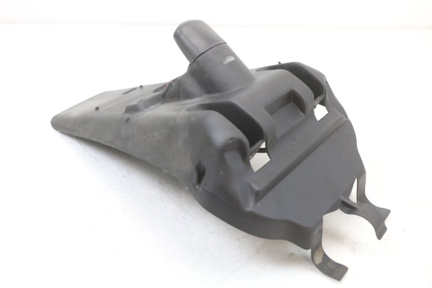 photo de BAVETTE ARRIERE YAMAHA YP MAJESTY 125 (2002 - 2006) - Zoom état d’usage