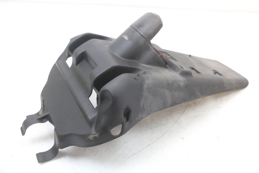 photo de BAVETTE ARRIERE YAMAHA YP MAJESTY 125 (2002 - 2006) - Autre angle de vue