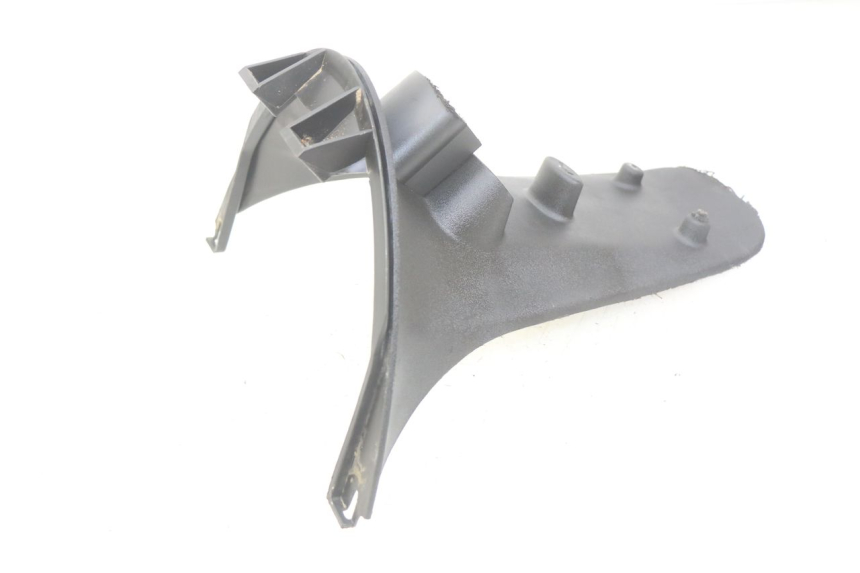 photo de BAVETTE ARRIERE PIAGGIO ZIP 4T 50 (2018 - 2020) - Gros plan technique