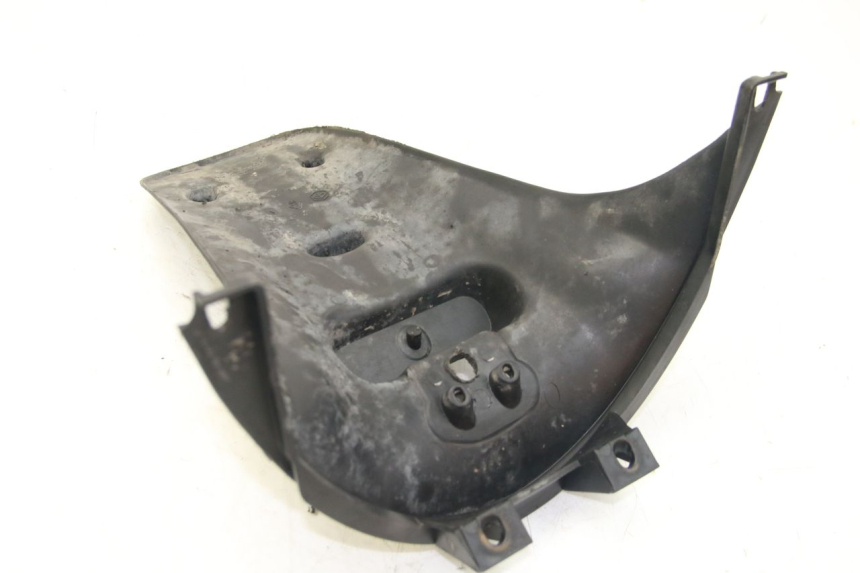 photo de BAVETTE ARRIERE PIAGGIO ZIP 4T 50 (2018 - 2020) - Autre angle de vue