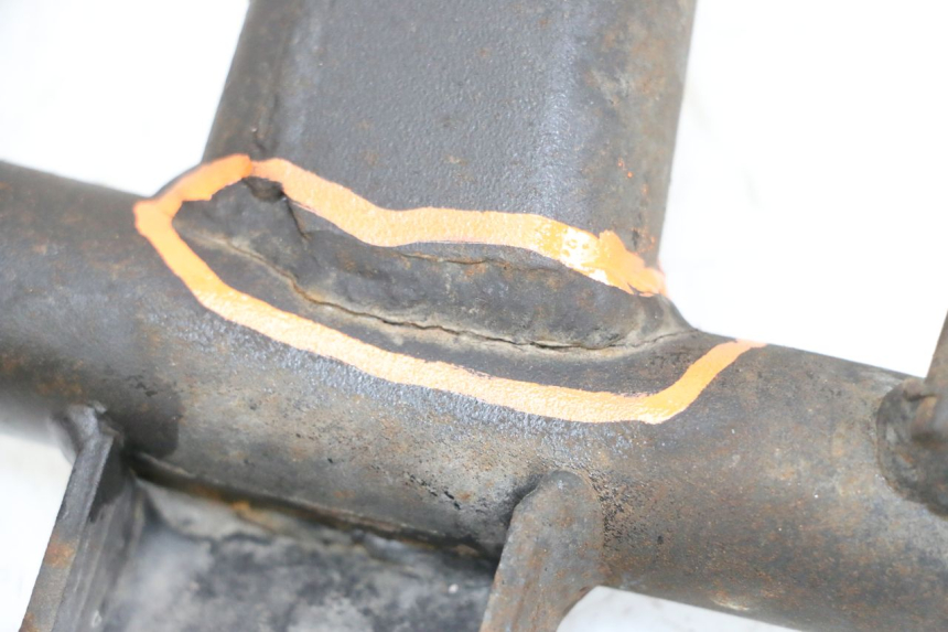 photo de BEQUILLE CENTRALE ADIVA AD3 300 (2014 - 2020) - État de surface