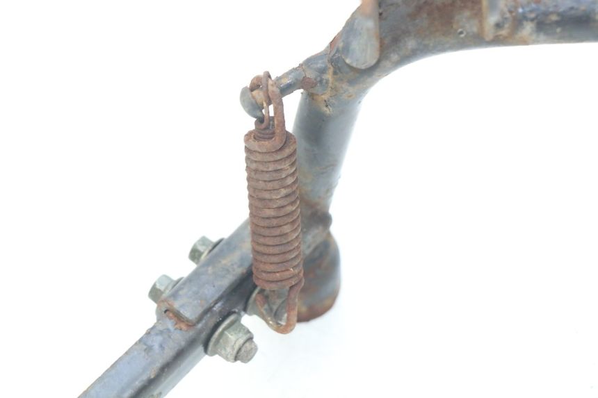 photo de BEQUILLE CENTRALE TAOTAO BEATBOX 2 50 (2005 - 2017) - Autre angle de vue