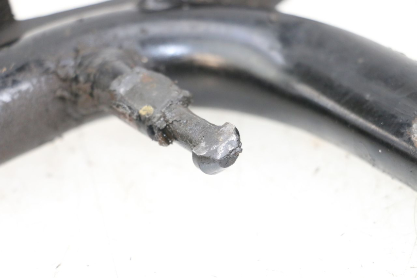 photo de BEQUILLE CENTRALE KYMCO DINK STREET 125 (2009 - 2014) - Zoom état d’usage