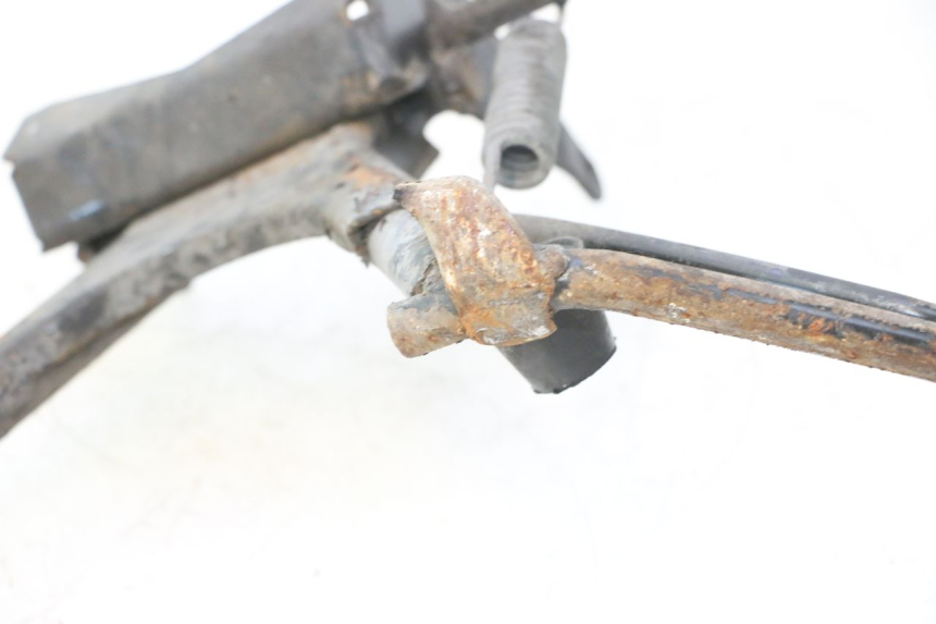 photo de BEQUILLE CENTRALE PEUGEOT ELYSTAR 50 (2002 - 2014) - Autre angle de vue