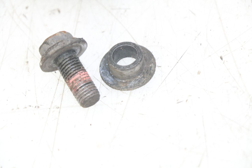 photo de BEQUILLE CENTRALE HONDA FES PANTHEON 2T 125 (1998 - 2002) - Détails caractéristiques