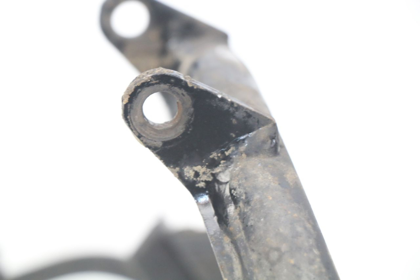 photo de BEQUILLE CENTRALE PIAGGIO FLY 100 (2006 - 2010) - Zoom état d’usage