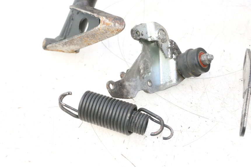 photo de BEQUILLE CENTRALE GILERA GP 800 (2007 - 2013) - Détail de la pièce