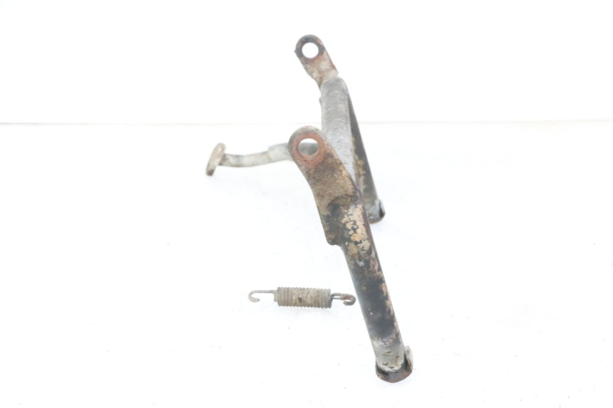 photo de BEQUILLE CENTRALE KYMCO GRAND DINK 125 (2008 - 2014) - Gros plan technique