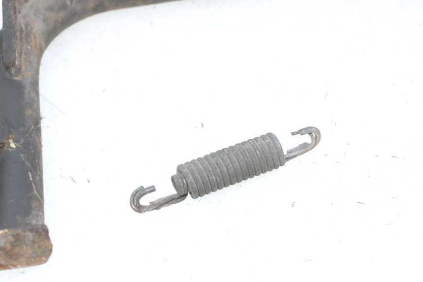 photo de BEQUILLE CENTRALE KYMCO GRAND DINK 125 (2002 - 2007) - Zoom état d’usage