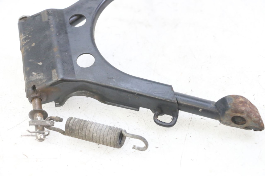 photo de BEQUILLE CENTRALE PEUGEOT JET FORCE CARBU 50 (2003 - 2016) - État de surface