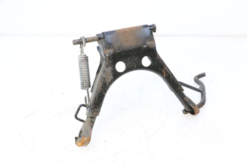 photo de BEQUILLE CENTRALE PEUGEOT KISBEE 2T 50 (2010 - 2017) - Détail de la pièce