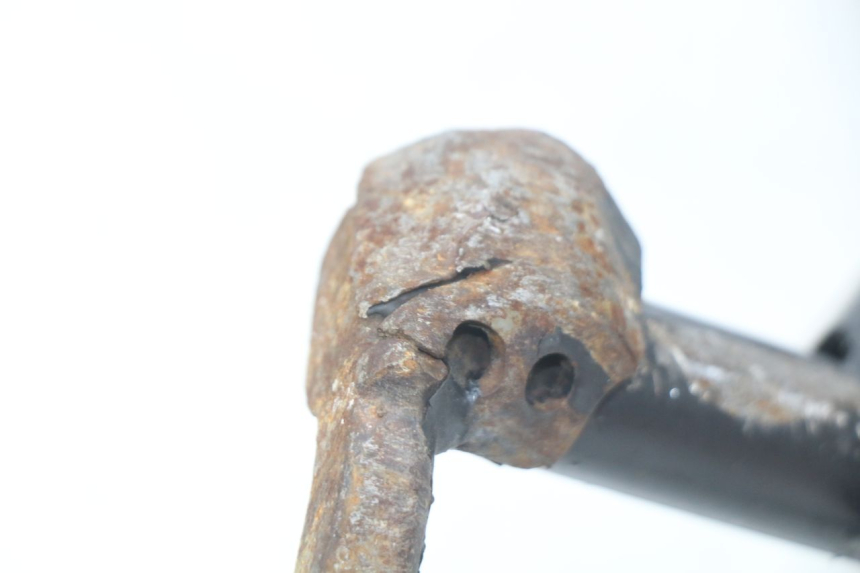 photo de BEQUILLE CENTRALE PEUGEOT LUDIX 2 PRO 4T 50 (2008 - 2013) - Gros plan technique