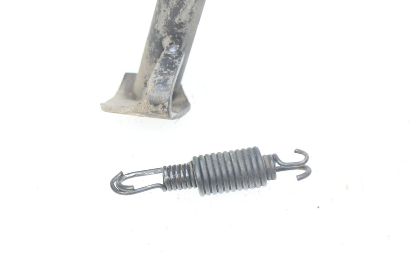 photo de BEQUILLE CENTRALE PIAGGIO MP3 LT 300 (2010 - 2016) - Points de fixation