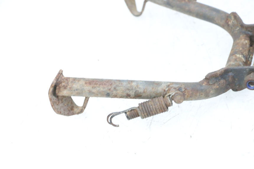 photo de BEQUILLE CENTRALE PIAGGIO MP3 RL 250 (2006 - 2010) - Détail de la pièce