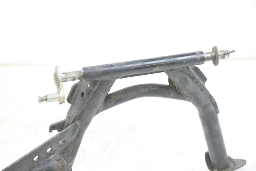 photo de BEQUILLE CENTRALE HONDA PCX (JF47) 125 (2012 - 2013) - Détail de la pièce