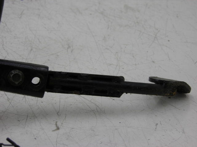 photo de BEQUILLE CENTRALE QINGQI SPEEDY 50 (2005 - 2007) - Détail de la pièce