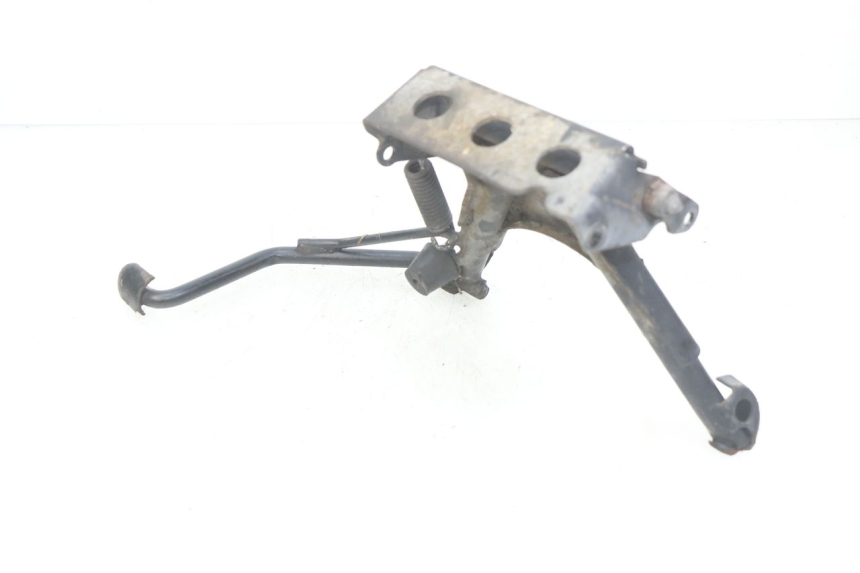 photo de BEQUILLE CENTRALE PEUGEOT SATELIS 125 (2010 - 2012) - Autre angle de vue