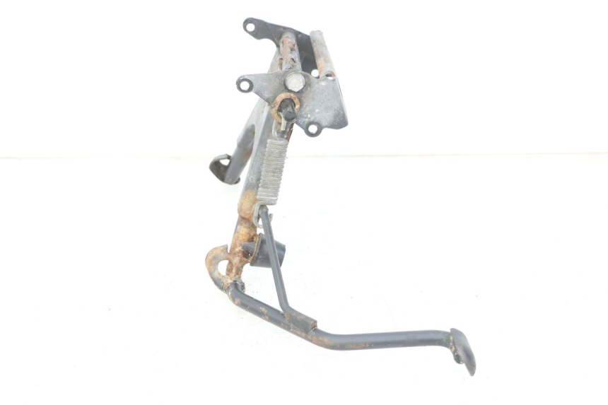 photo de BEQUILLE CENTRALE PEUGEOT SATELIS 125 (2013 - 2018) - Gros plan technique