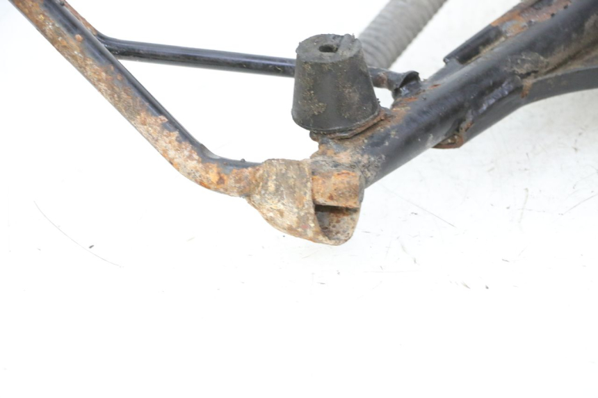 photo de BEQUILLE CENTRALE PEUGEOT SATELIS 125 (2006 - 2009) - Vue d’ensemble