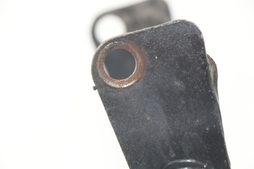 photo de BEQUILLE CENTRALE FYM STRADA 50 (2007 - 2014) - Zoom état d’usage