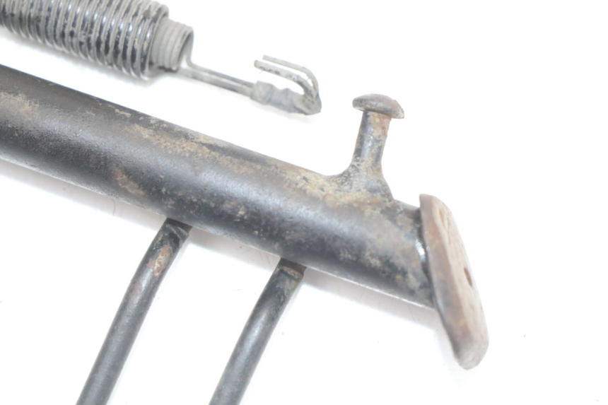 photo de BEQUILLE CENTRALE KYMCO SUPER 8 4T 50 (2021 - 2024) - Zoom état d’usage