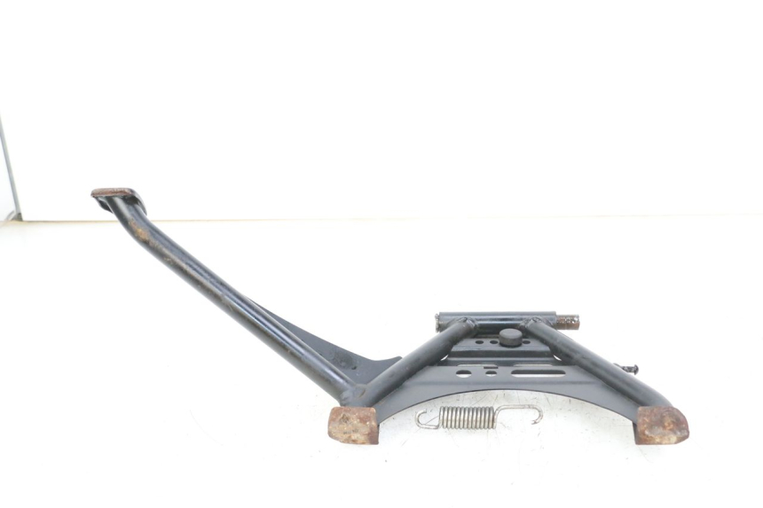 photo de BEQUILLE CENTRALE SUZUKI BURGMAN 125 (2018 - 2021) - Gros plan technique