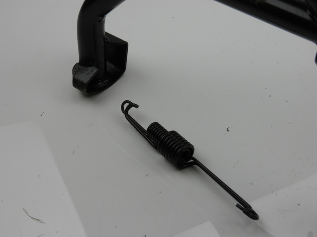 photo de BEQUILLE CENTRALE SUZUKI GSF N BANDIT 1250 (2007 - 2010) - Zoom état d’usage